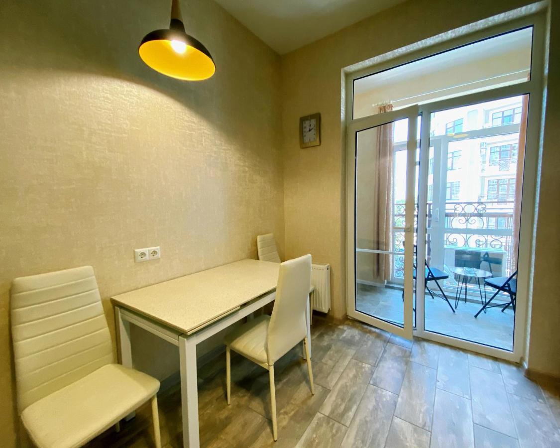 Italian Boulevard Modern Apartment 오데사 외부 사진